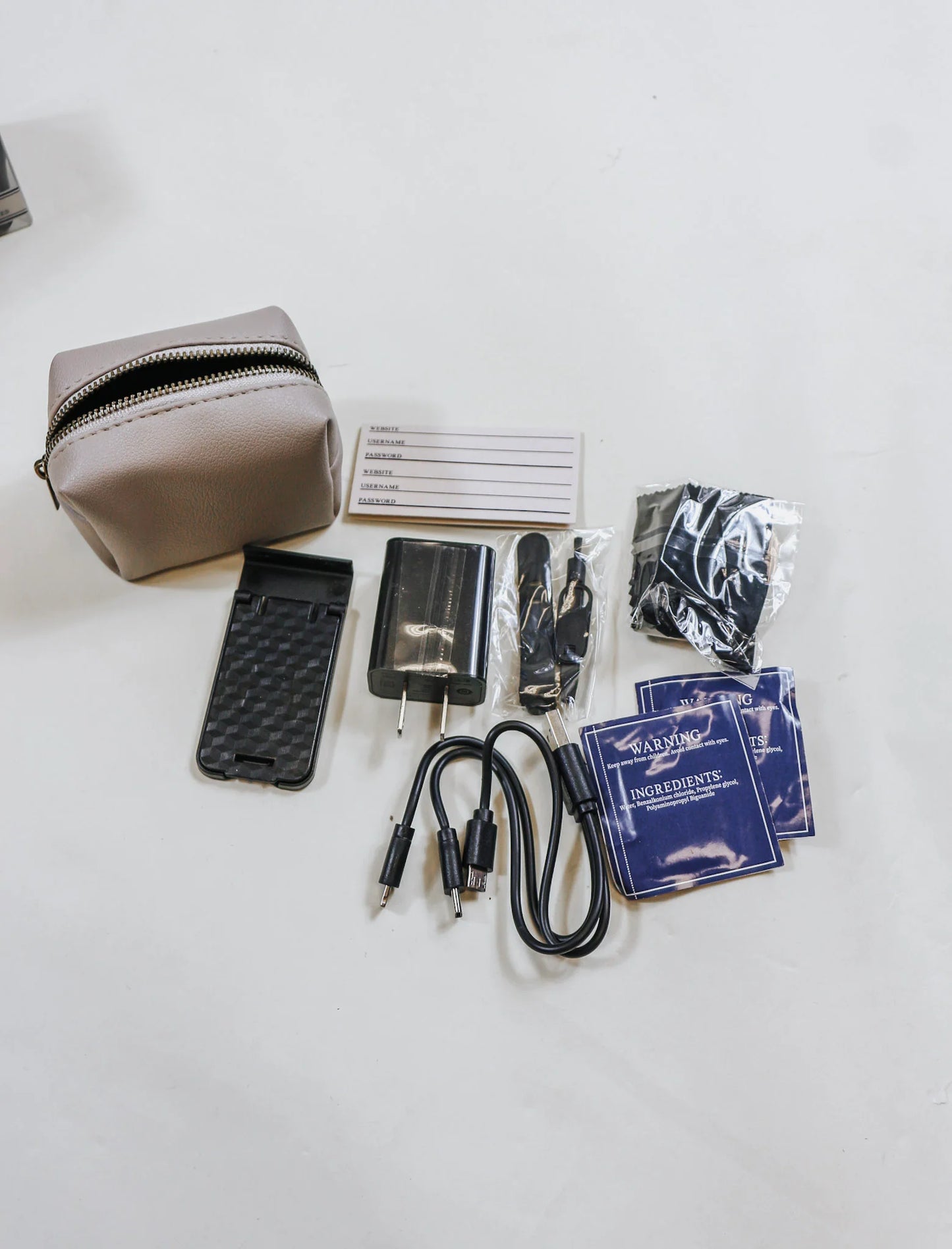 Men's Tech Kit
