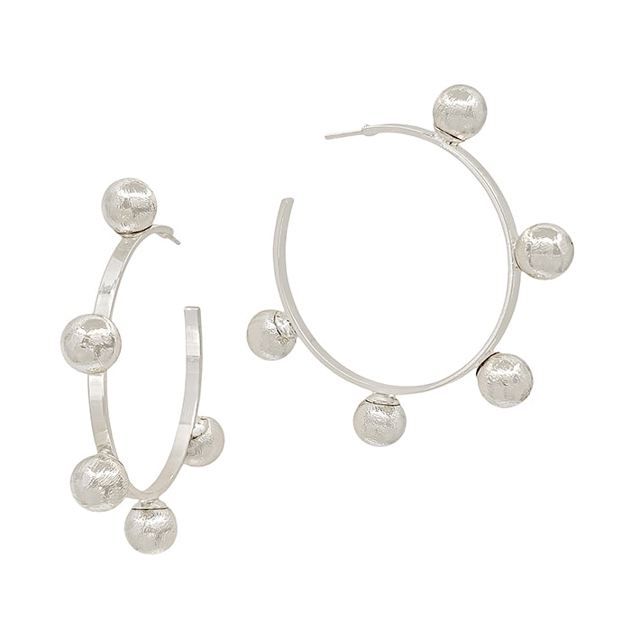 Leslie Hoops
