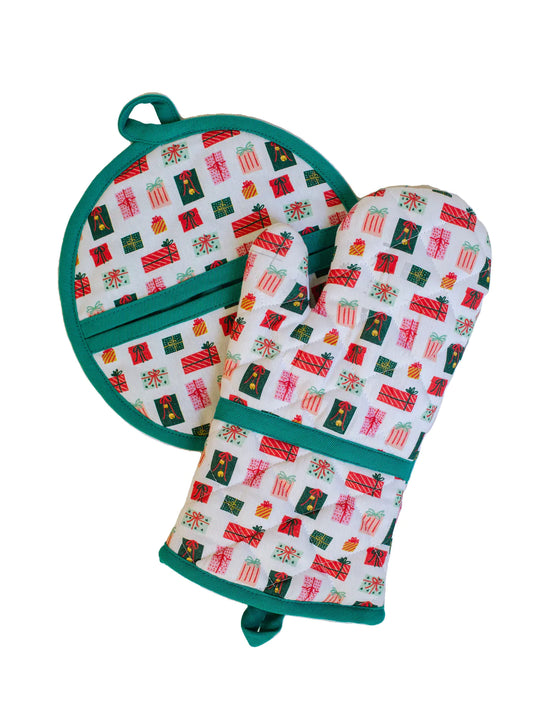 Deck the Halls Potholder Set